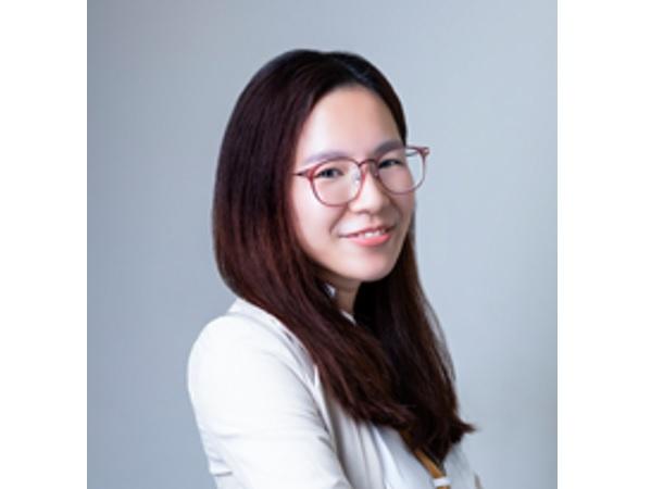 葉婉玲 課長